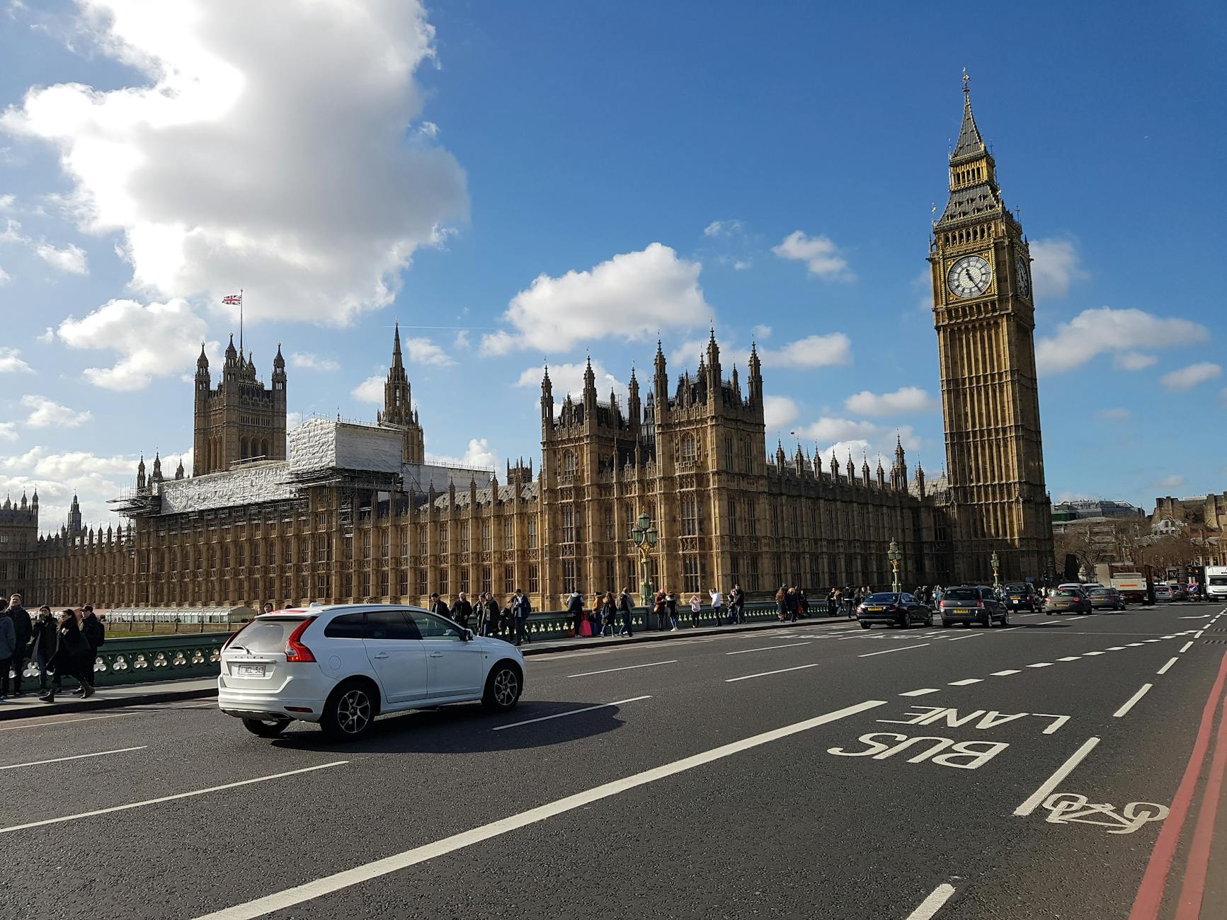 سائق عربي في لندن | رقم سائق في لندن | سيارات في لندن | سائق خاص في لندن
